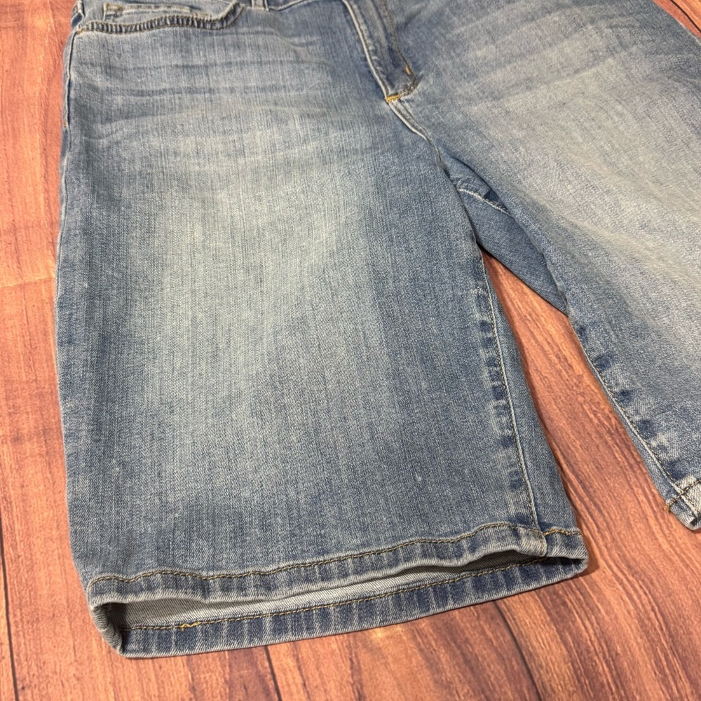 Lee Women's Medium Blue Denim Jean Shorts - Picture 6 of 15